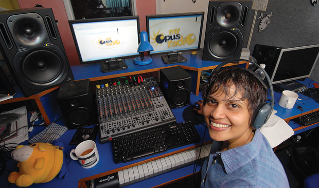 Online Audio Slave